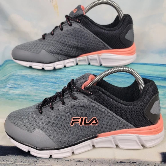 Fila Trainer WOMENS 6.5 - Picture 5 of 8
